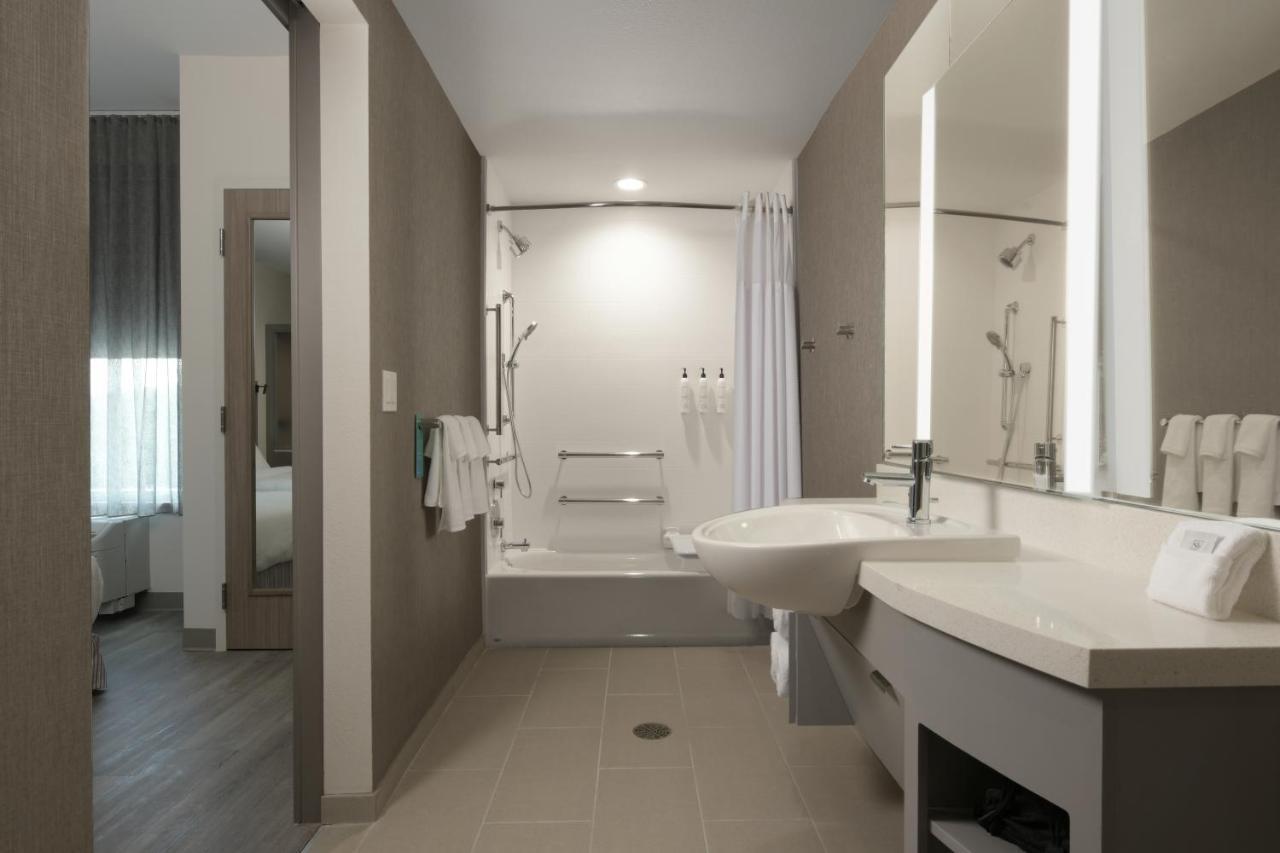 Springhill Suites By Marriott Lindale Tyler Bagian luar foto