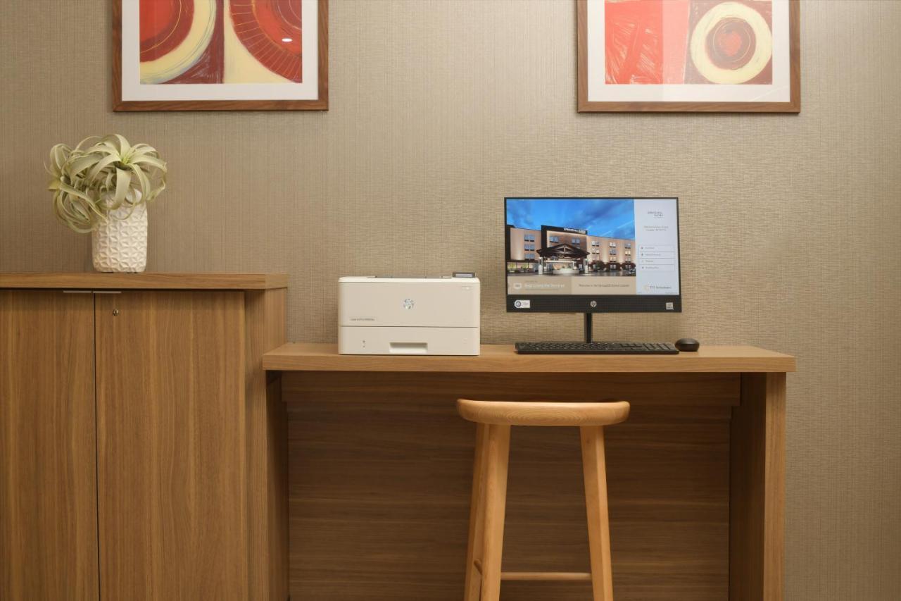 Springhill Suites By Marriott Lindale Tyler Bagian luar foto