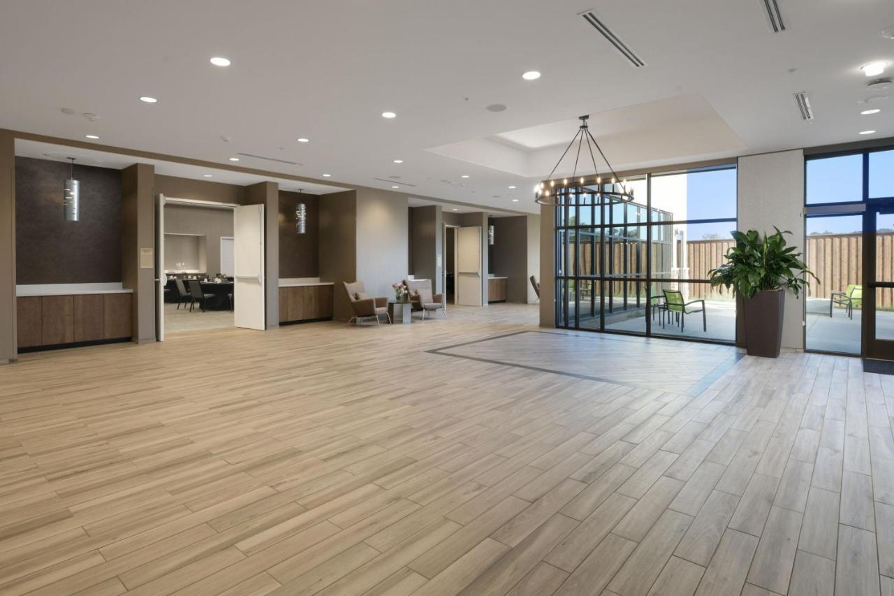 Springhill Suites By Marriott Lindale Tyler Bagian luar foto